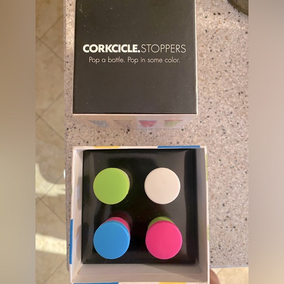Corkcicle Wine Stoppers, 4 pack - Picture 4 of 4